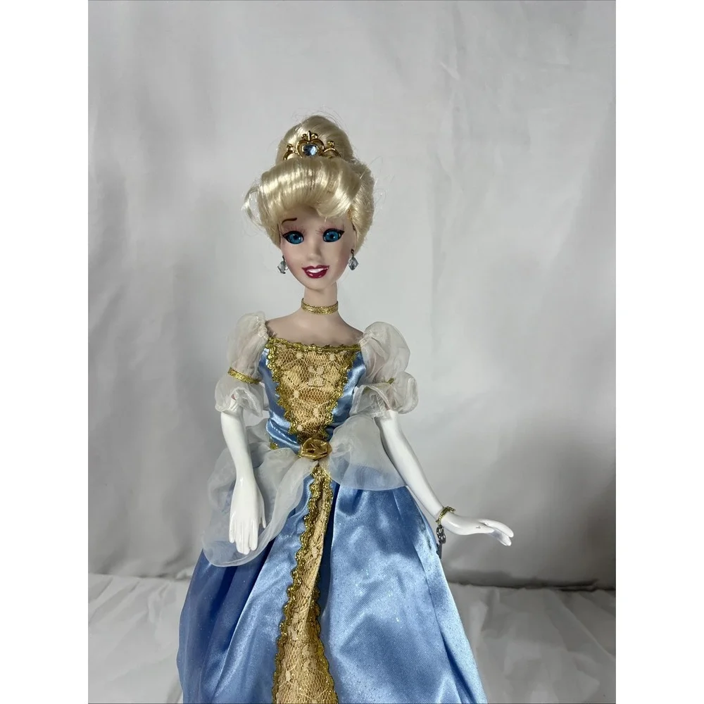 N/A cinderella porcelain